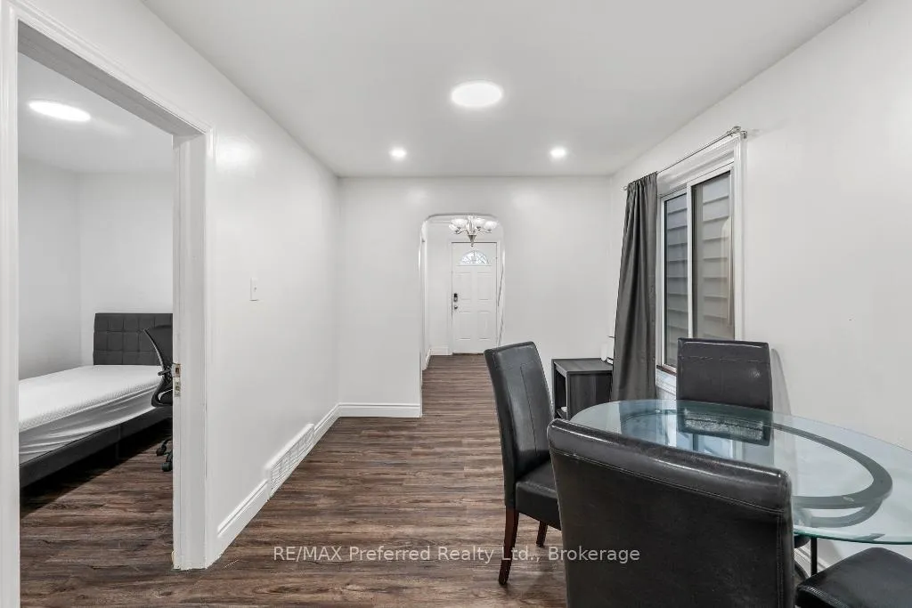 Photo 19 of 375 Bridge Avenue, Windsor — HOMEH