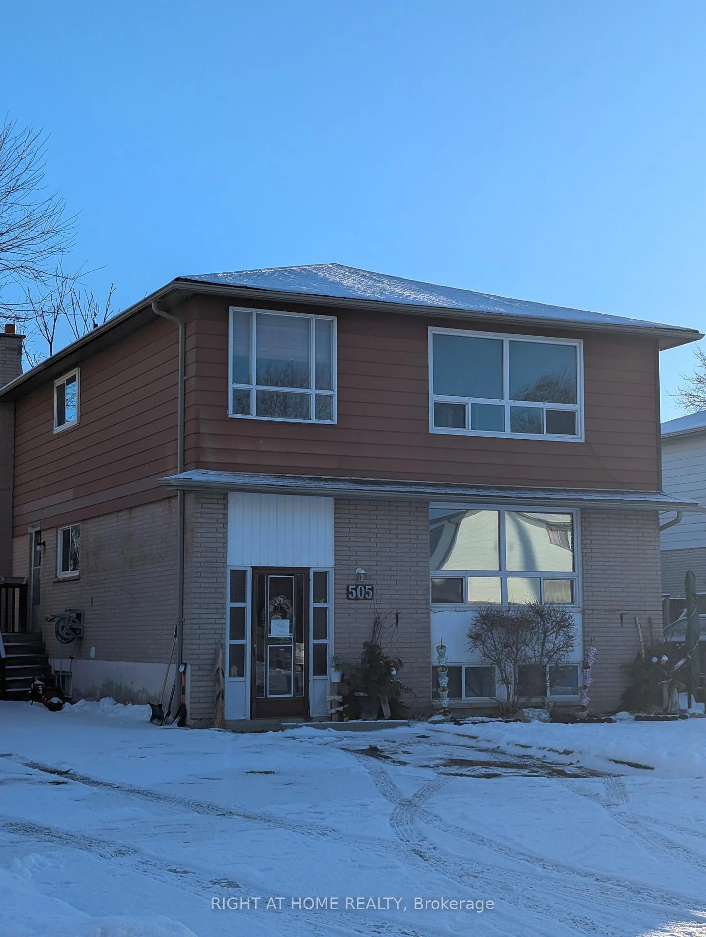 Photo 1 of Unit 1, 505 Harris Court, Whitby, Downtown Whitby — HOMEH