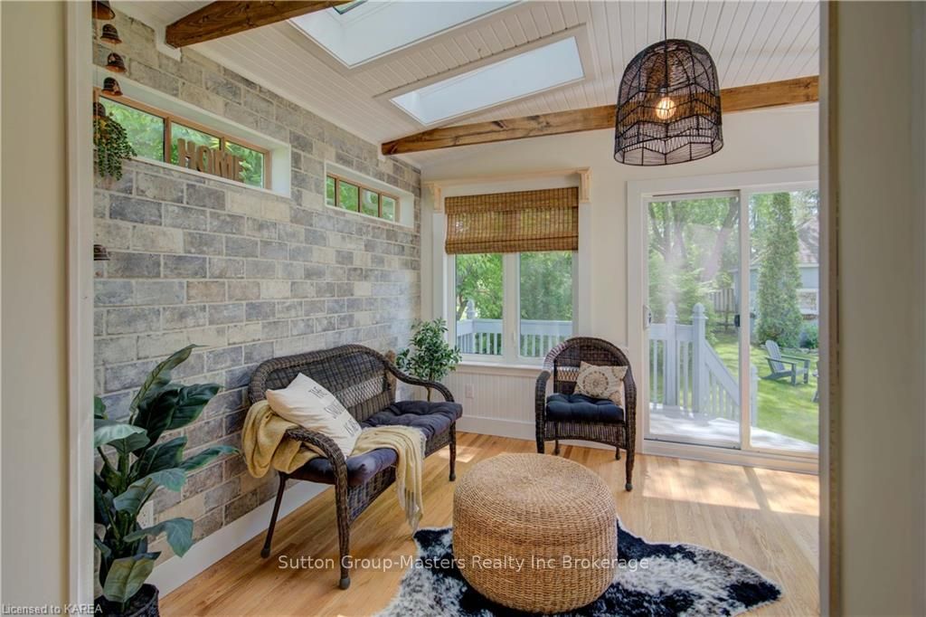 Photo 7 of 261 Arthur Street, Gananoque — HOMEH