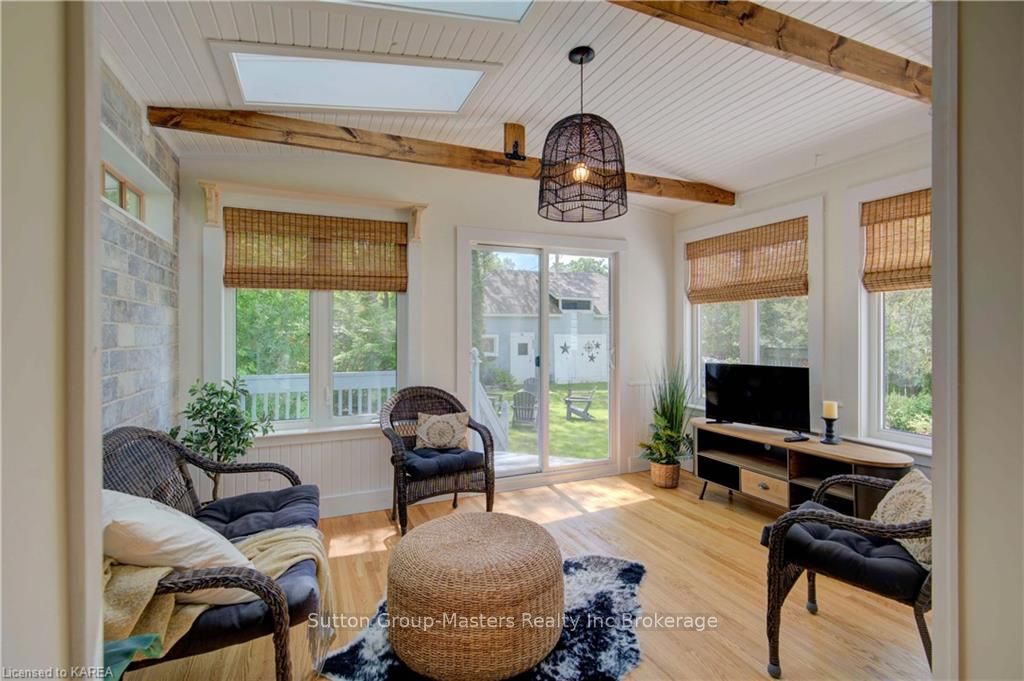 Photo 8 of 261 Arthur Street, Gananoque — HOMEH