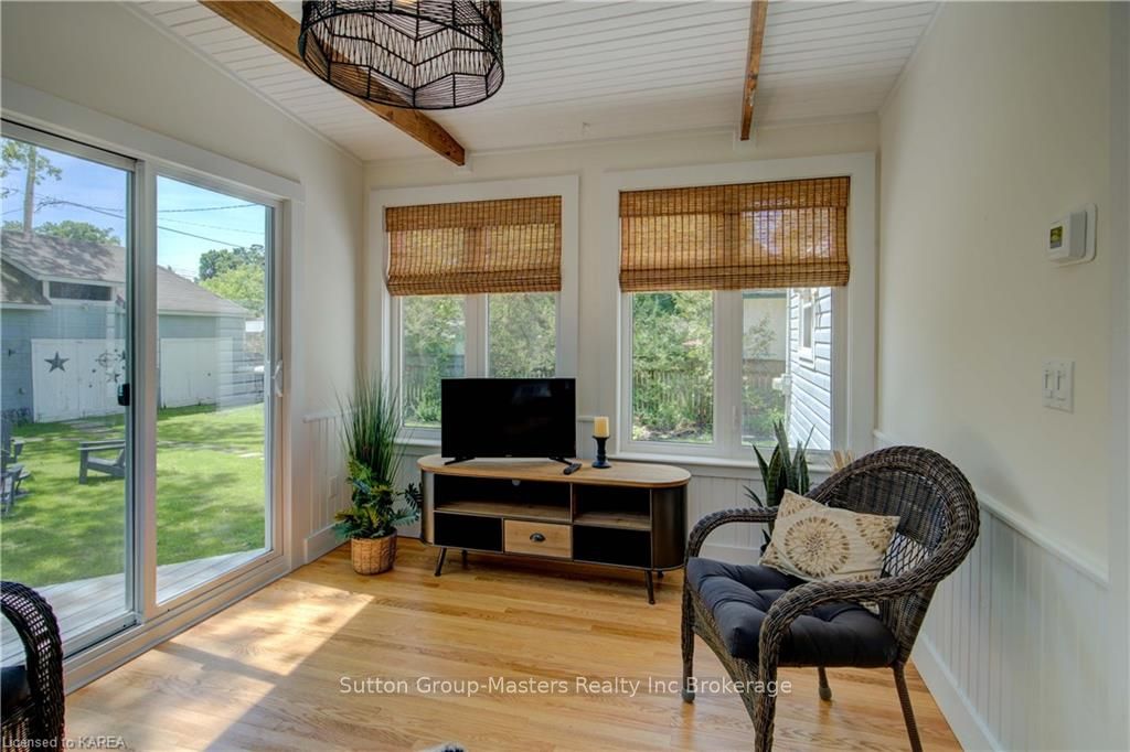 Photo 9 of 261 Arthur Street, Gananoque — HOMEH