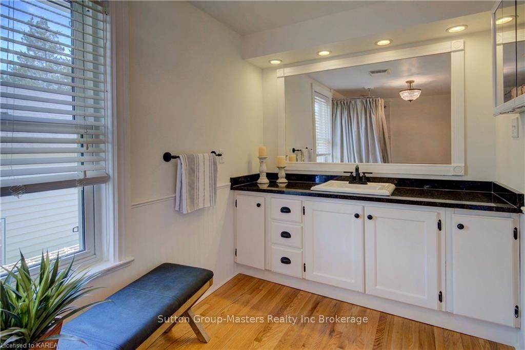Photo 20 of 261 Arthur Street, Gananoque — HOMEH