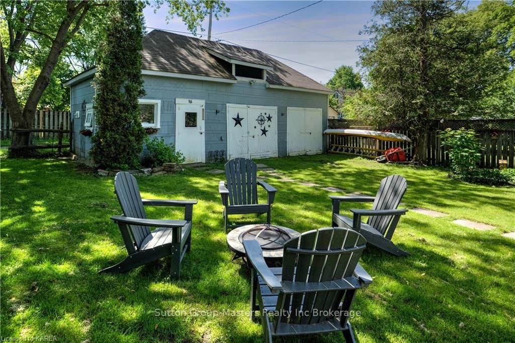 Photo 32 of 261 Arthur Street, Gananoque — HOMEH