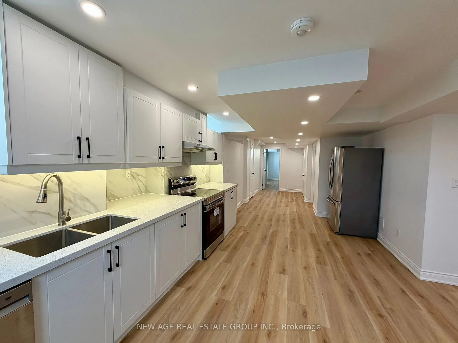 Photo 7 of 47 Mountain Heights Pl, Hamilton, Waterdown — HOMEH