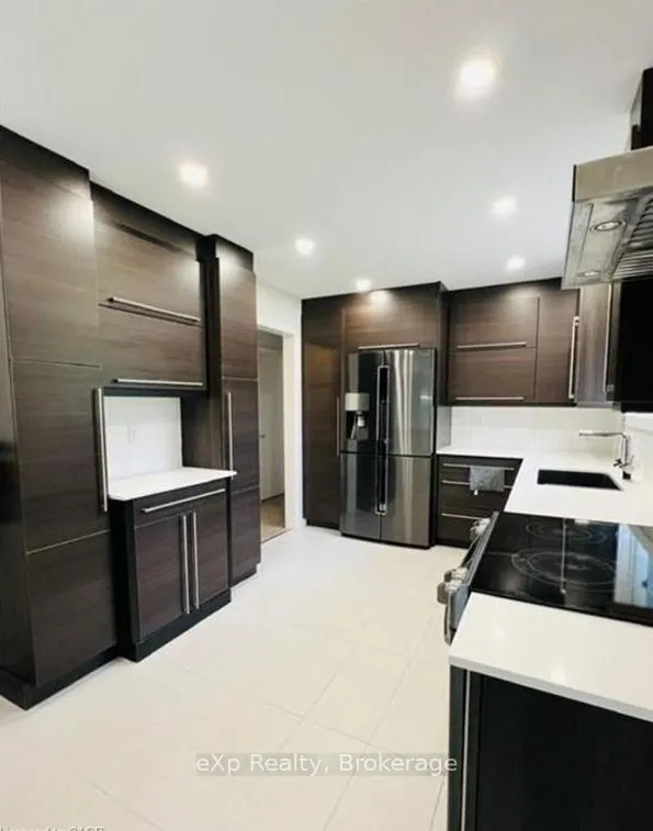 Photo 4 of 213 Northlake Drive, Waterloo — HOMEH