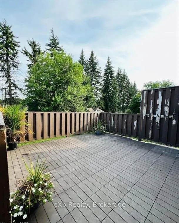 Photo 15 of 213 Northlake Drive, Waterloo — HOMEH