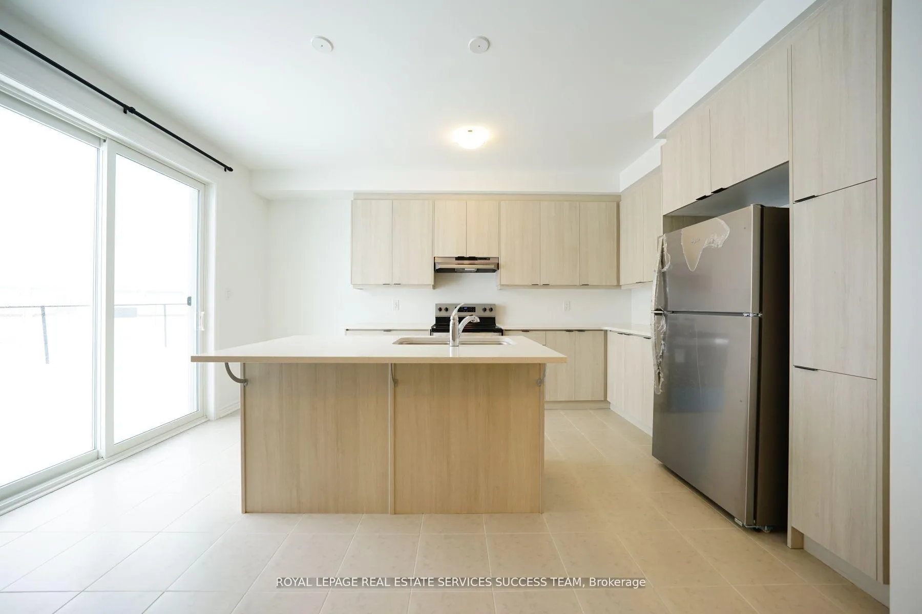 Photo 5 of 1327 Copley Court, Milton, Bowes — HOMEH