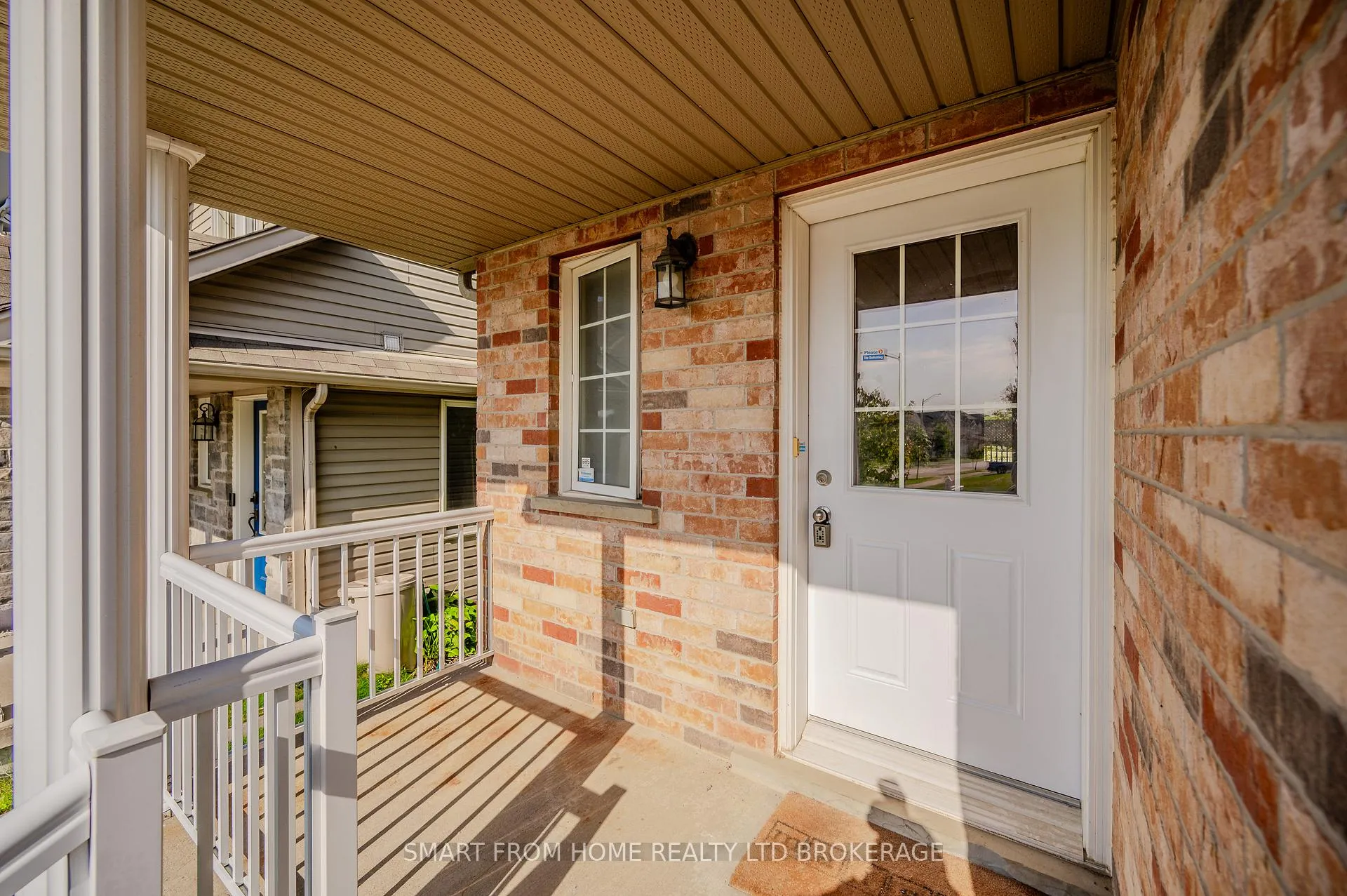 Photo 6 of 57 Iron Gate Street, Kitchener — HOMEH