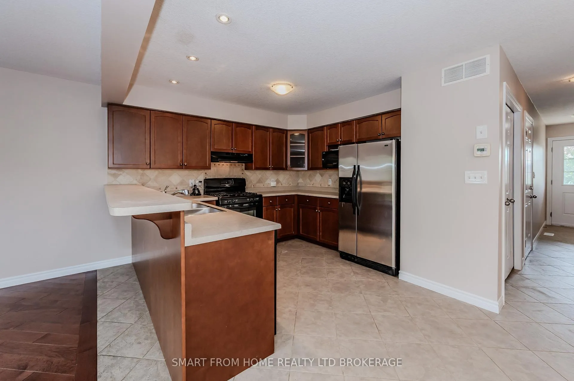 Photo 12 of 57 Iron Gate Street, Kitchener — HOMEH
