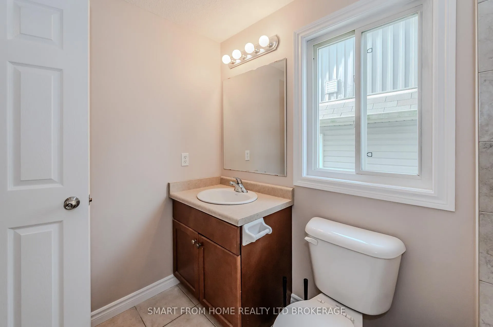 Photo 30 of 57 Iron Gate Street, Kitchener — HOMEH
