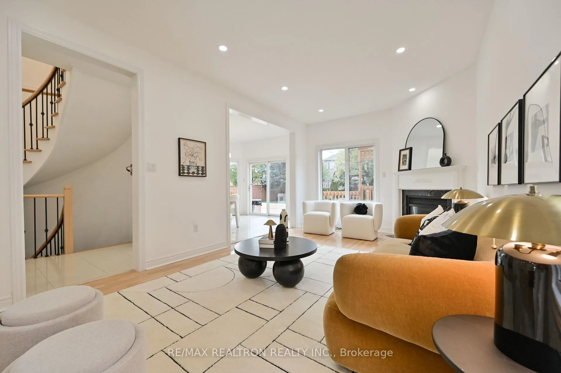 Photo 9 of 6 Renberg Drive, Markham, Cachet — HOMEH