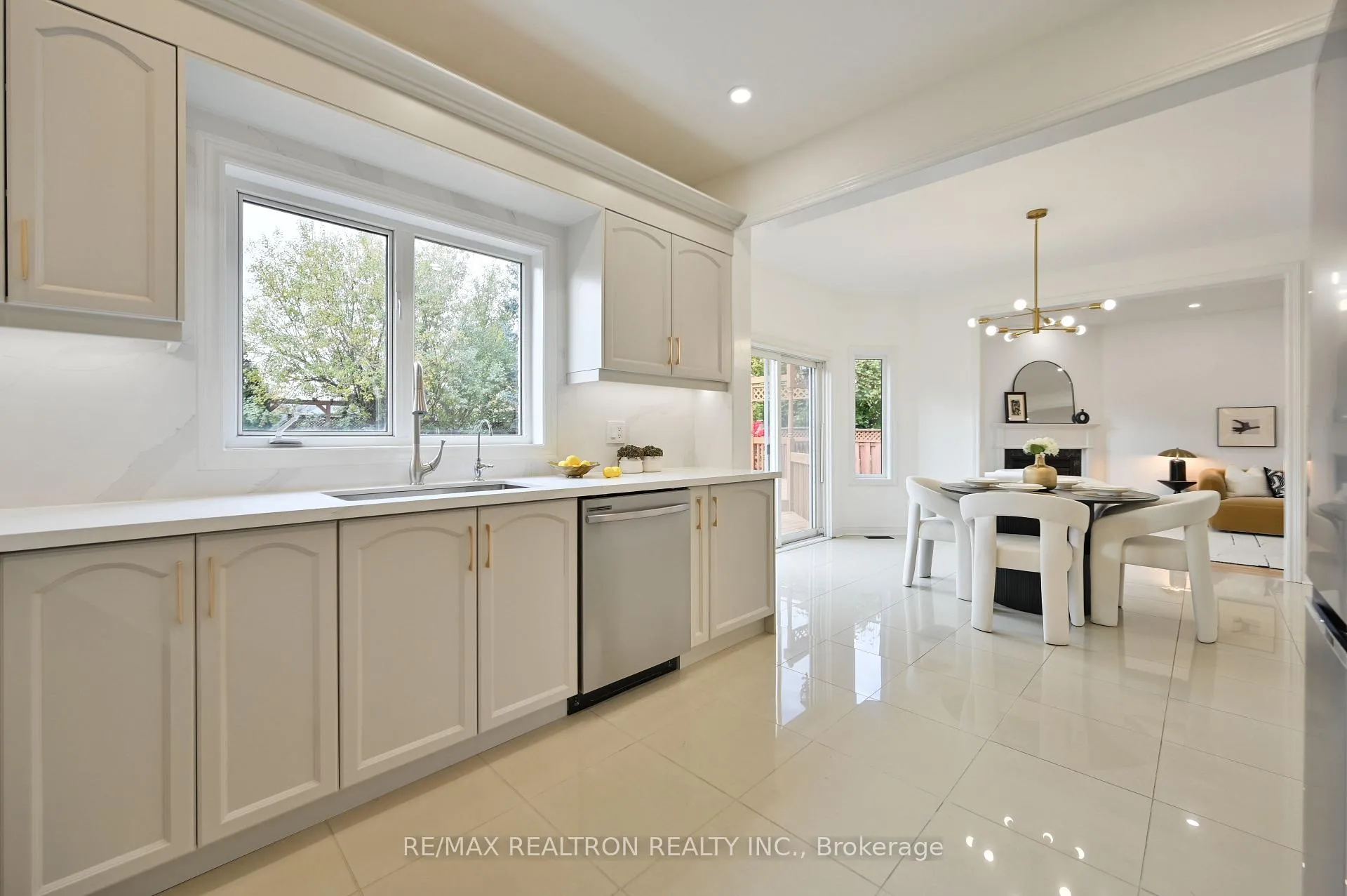 Photo 15 of 6 Renberg Drive, Markham, Cachet — HOMEH