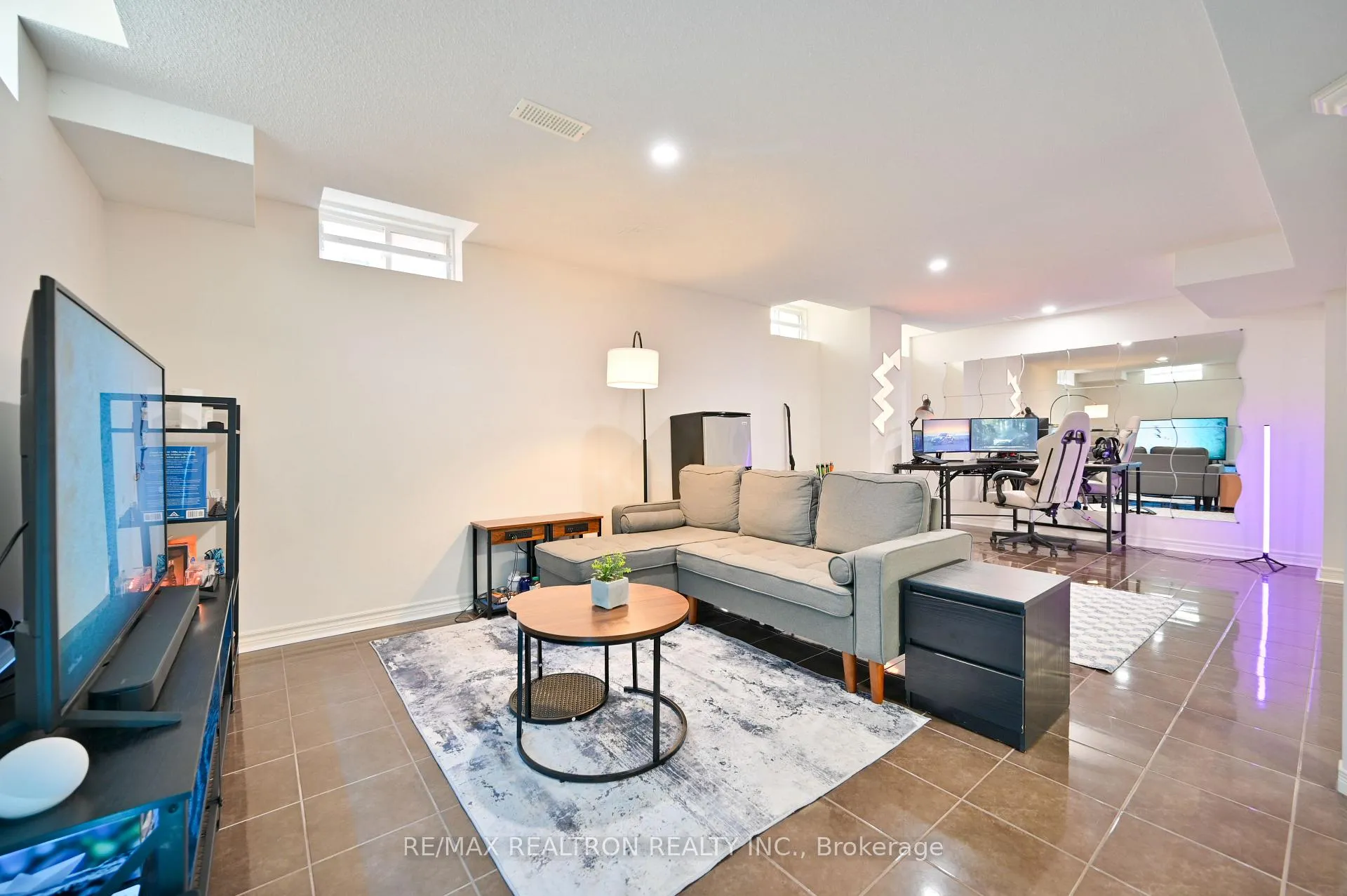 Photo 42 of 6 Renberg Drive, Markham, Cachet — HOMEH