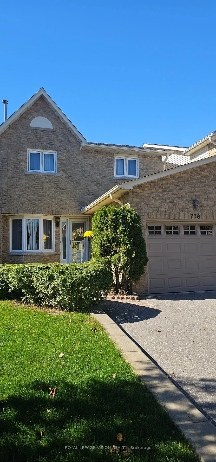 Photo 1 of Unit Lower, 738 Stonepath Circle, Pickering, Amberlea — HOMEH
