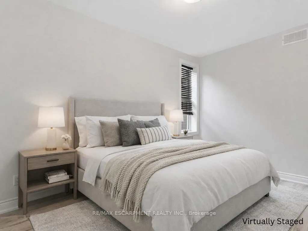 Photo 17 of Unit Upper, 54 Craigmiller Avenue, Hamilton, Crown Point — HOMEH