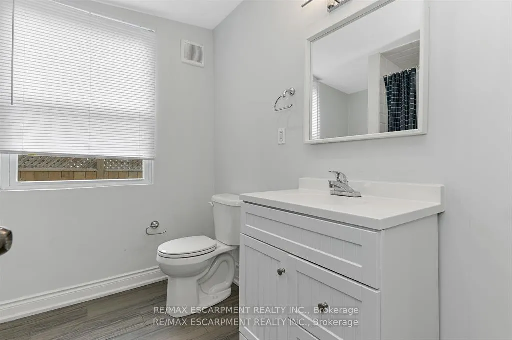 Photo 21 of Unit Upper, 54 Craigmiller Avenue, Hamilton, Crown Point — HOMEH