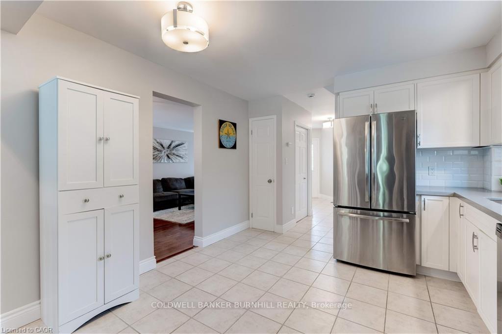 Photo 16 of 2181 Cleaver Avenue, Burlington, Headon — HOMEH