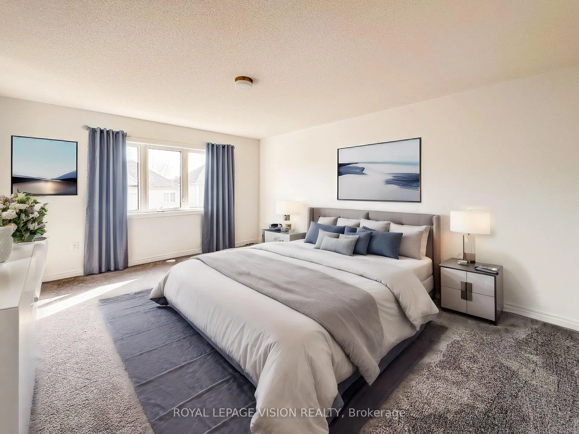 Photo 5 of 21 Sorbara Way, Whitby, Brooklin — HOMEH