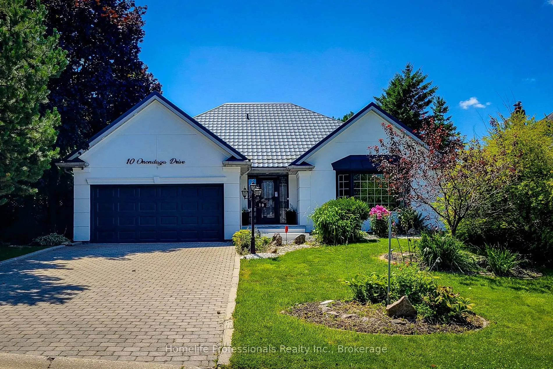 Photo 1 of 10 Onondaga Drive, Hamilton, Ancaster — HOMEH