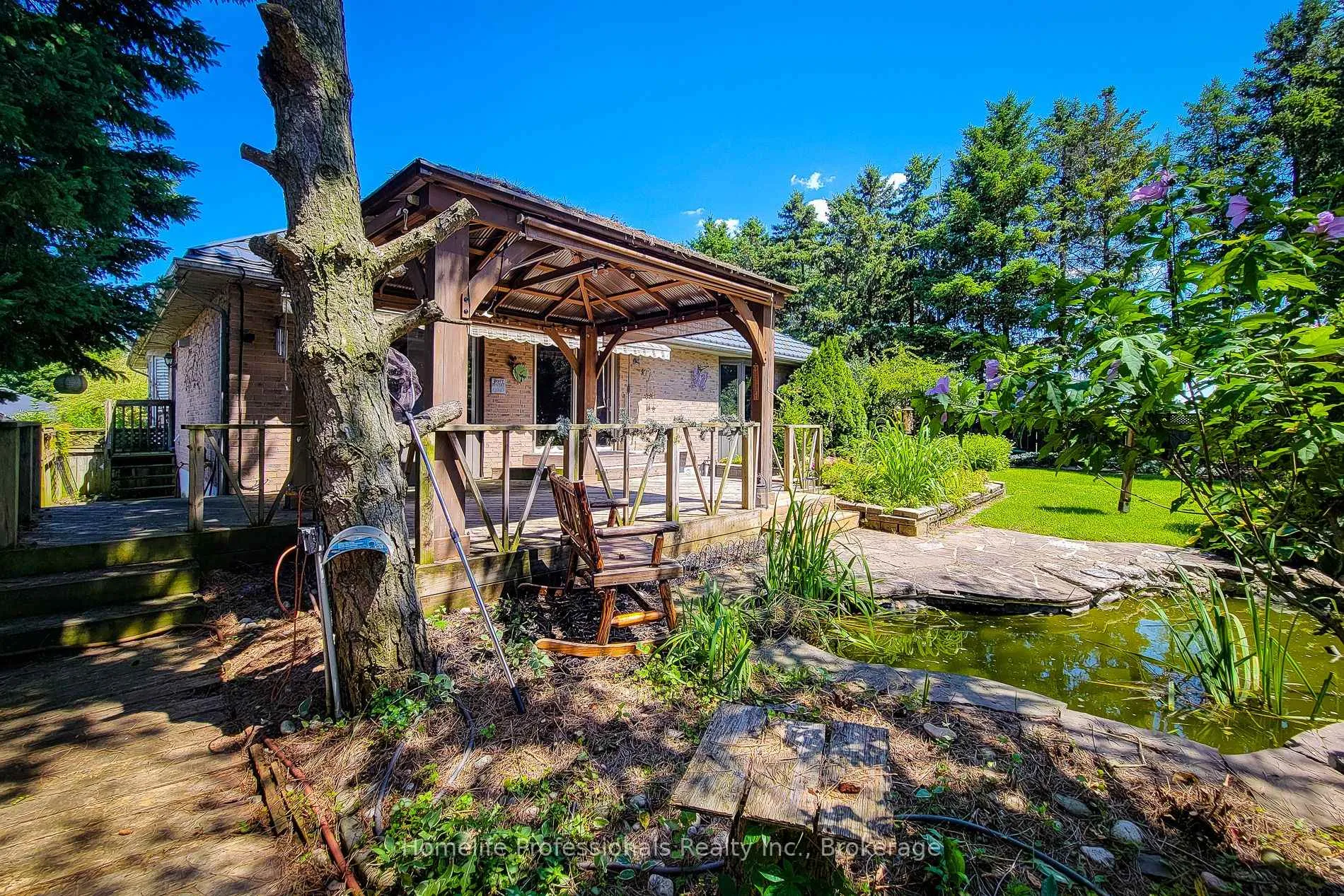 Photo 7 of 10 Onondaga Drive, Hamilton, Ancaster — HOMEH