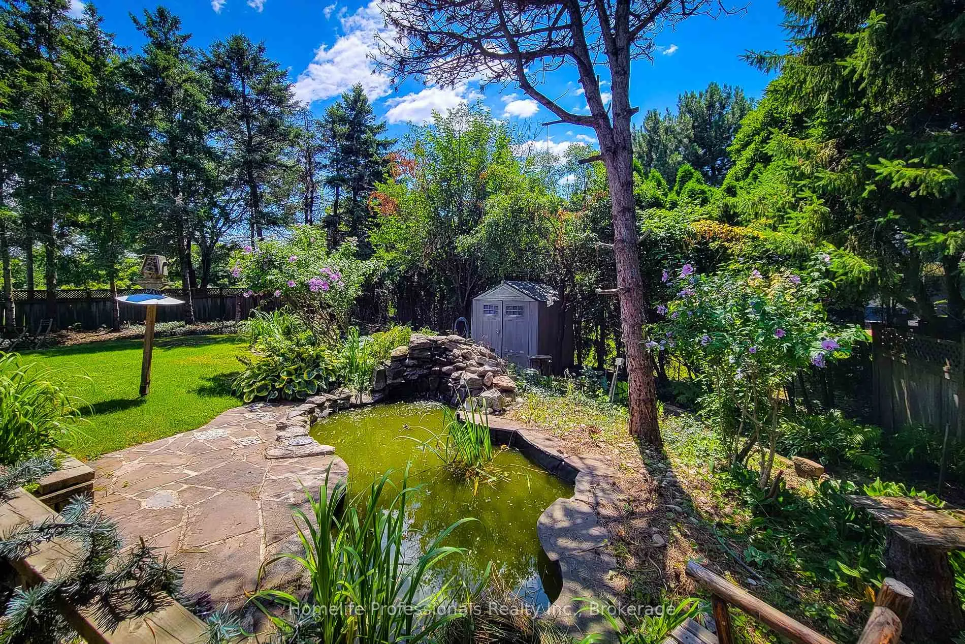 Photo 10 of 10 Onondaga Drive, Hamilton, Ancaster — HOMEH