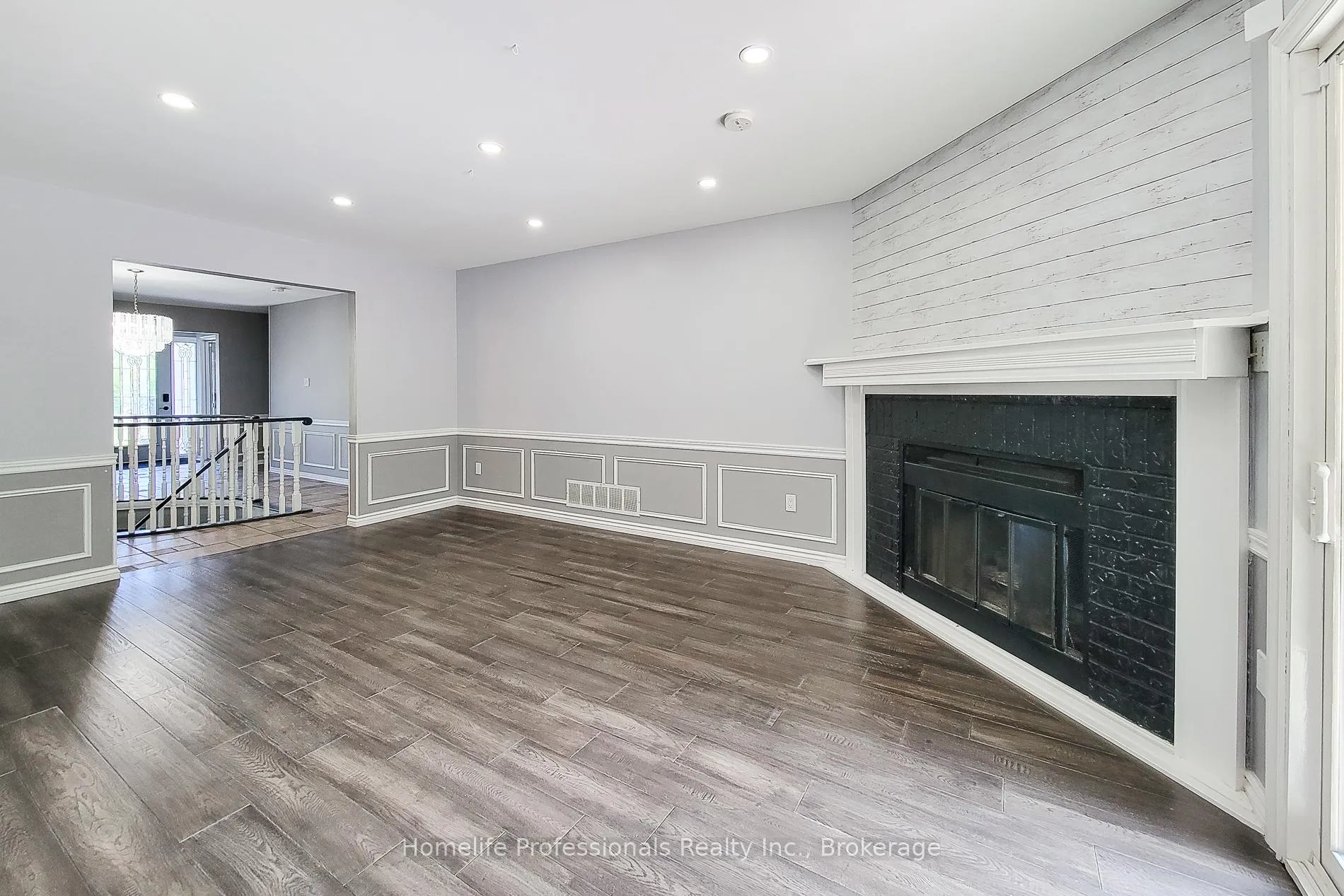 Photo 24 of 10 Onondaga Drive, Hamilton, Ancaster — HOMEH