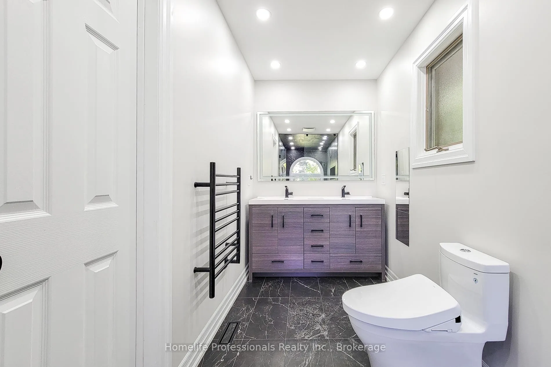 Photo 28 of 10 Onondaga Drive, Hamilton, Ancaster — HOMEH