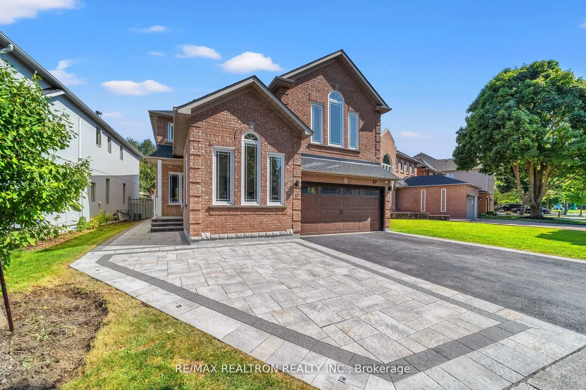 Front of 37 Oakhurst Drive