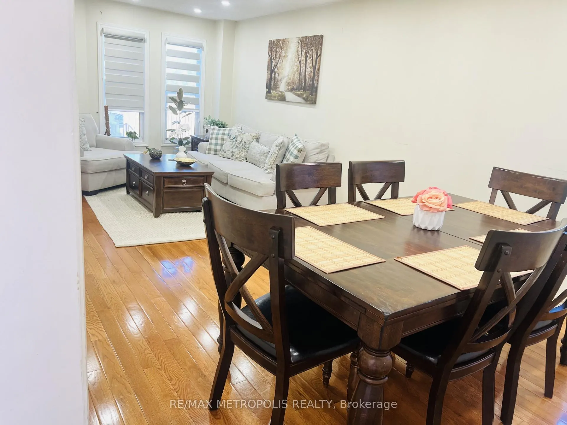 Photo 5 of 2 Sable Crescent, Whitby, Rolling Acres — HOMEH
