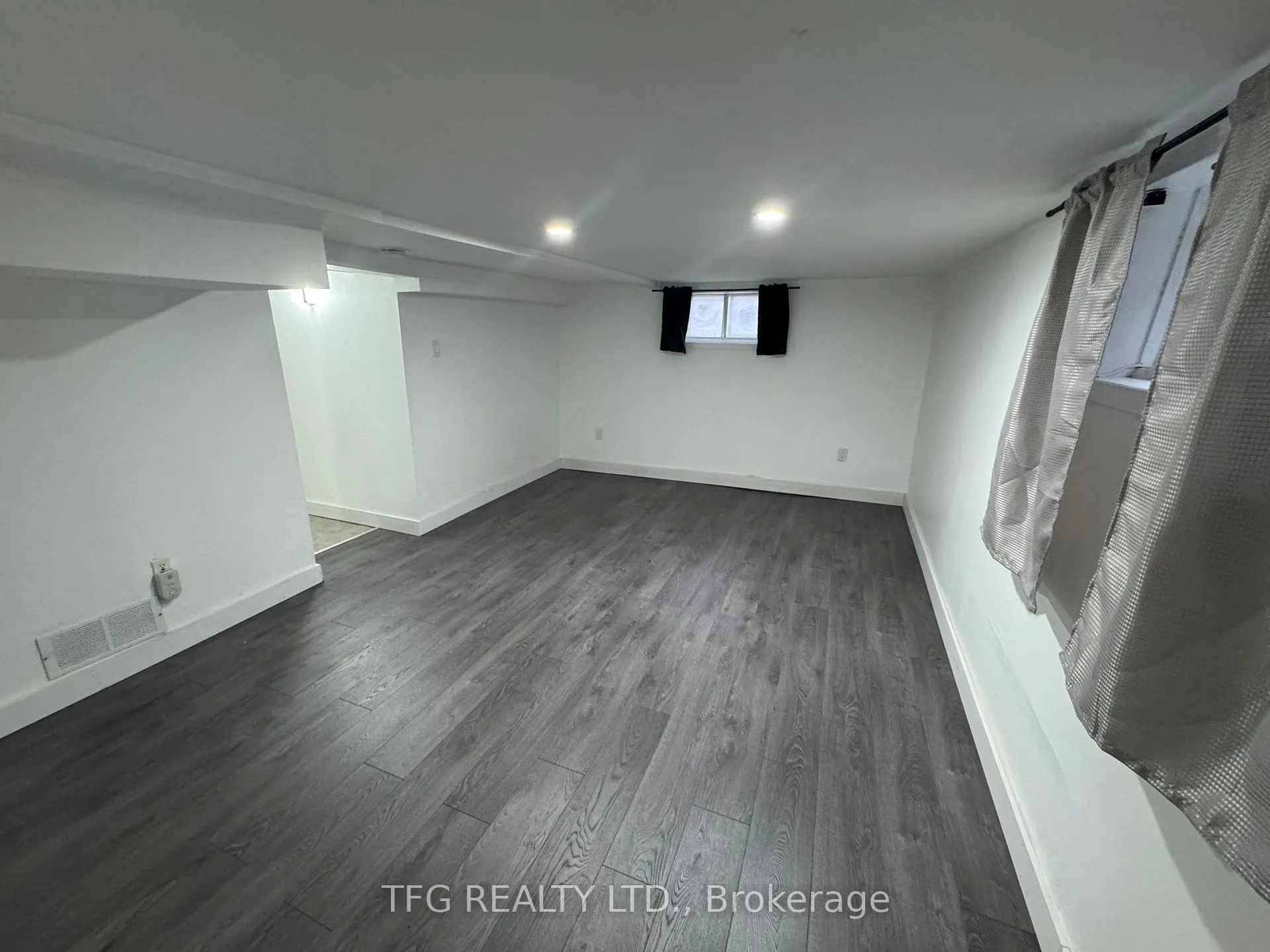 Photo 2 of Unit 3, 156 Adelaide Avenue E, Oshawa, O'Neill — HOMEH