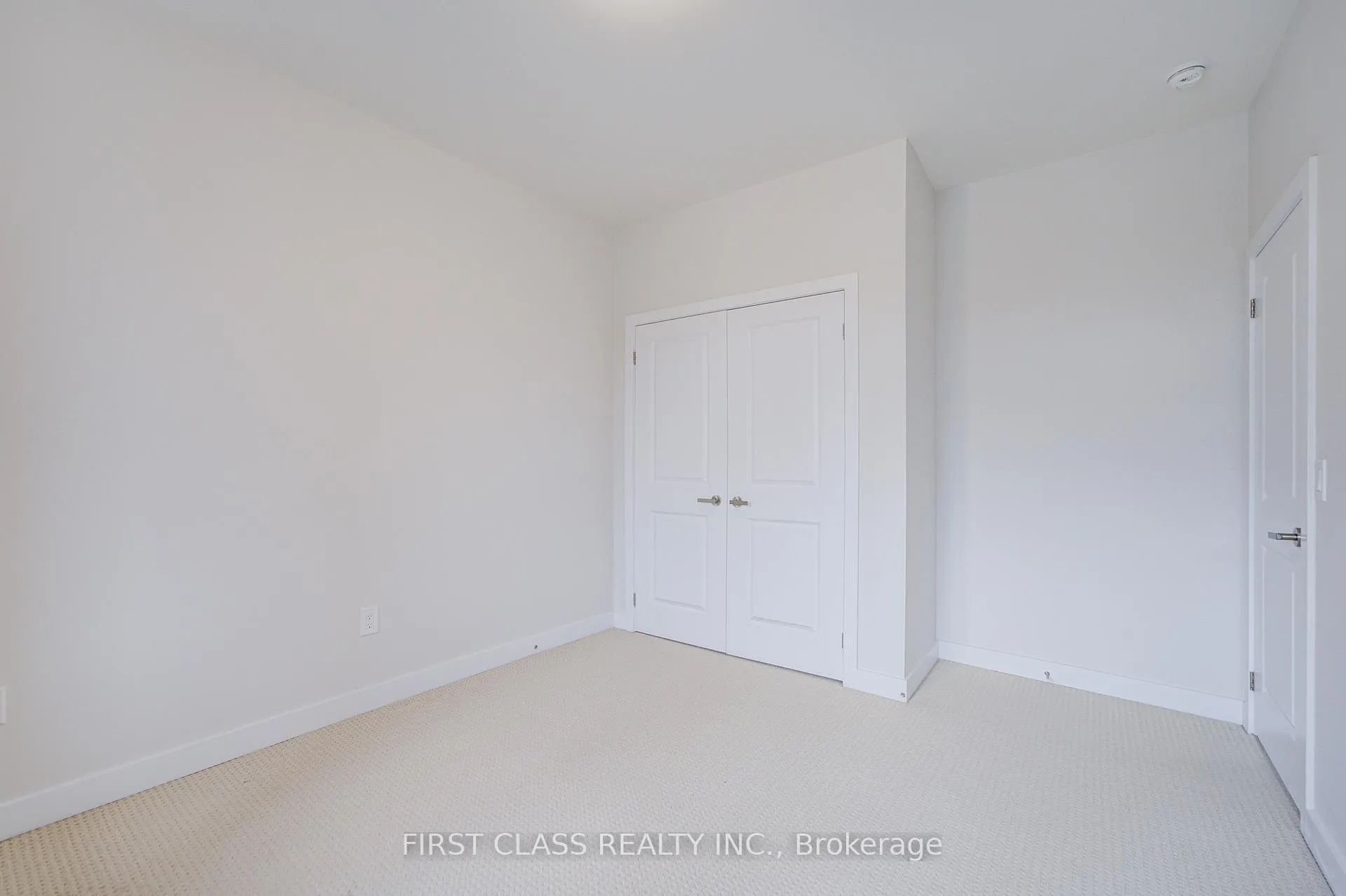 Photo 18 of 52 Helliwell Crescent, Richmond Hill, Rural Richmond Hill — HOMEH