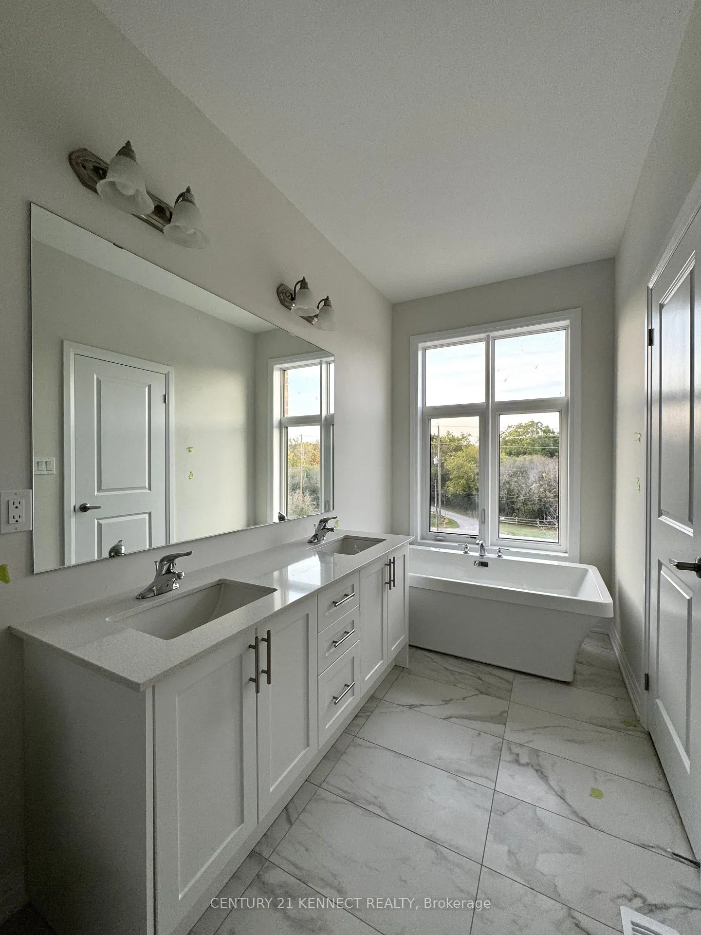 Photo 14 of 1 Millman Lane, Richmond Hill, Rural Richmond Hill — HOMEH