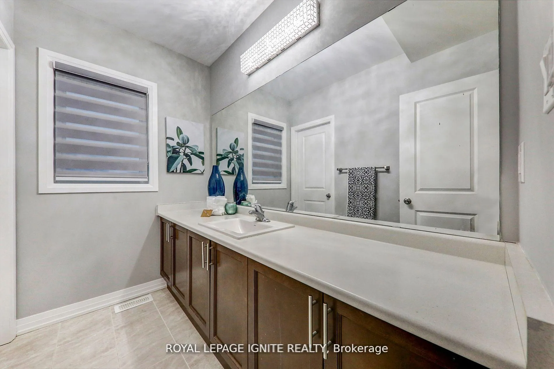 Photo 29 of 101 East Shore Drive, Clarington, Bowmanville — HOMEH