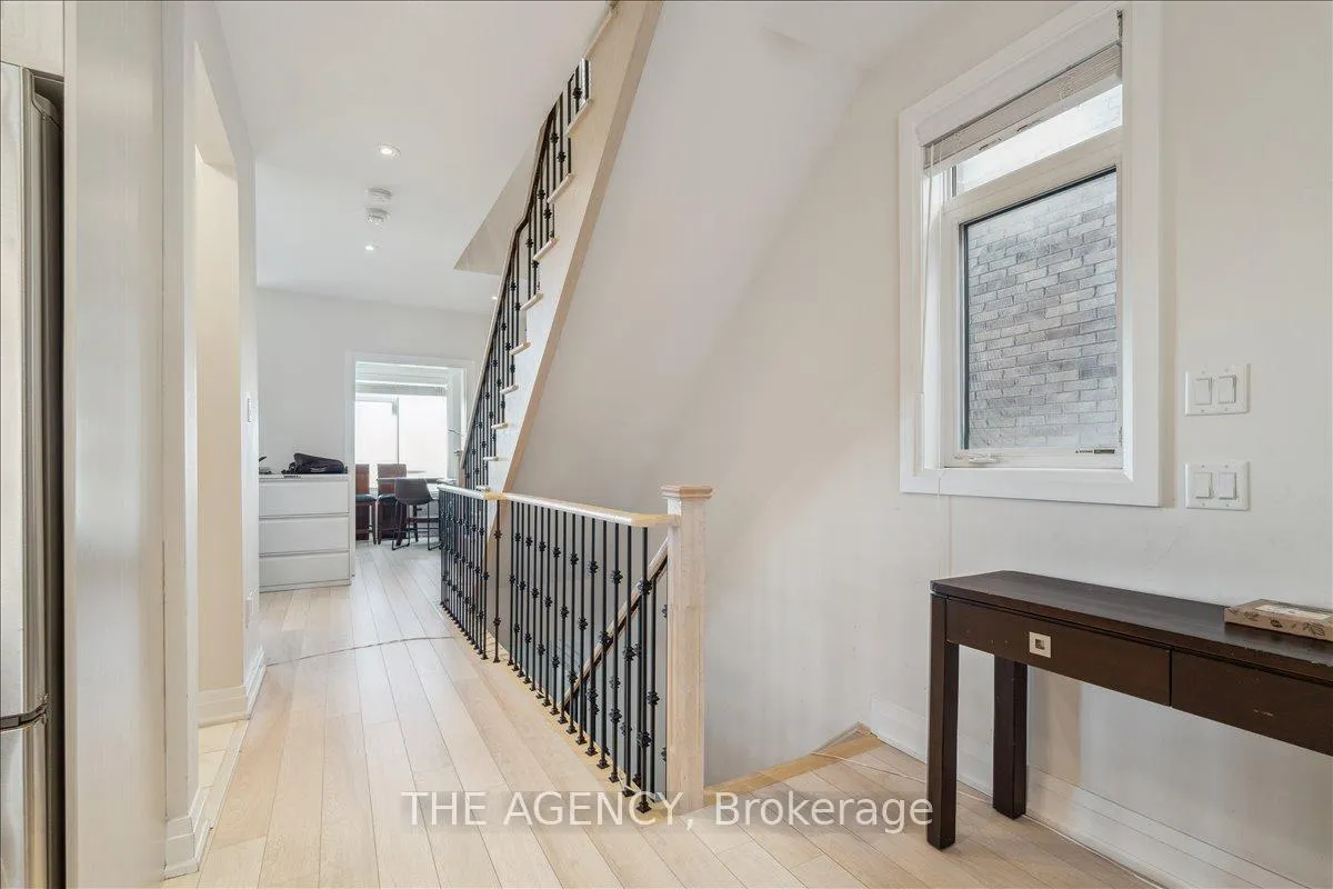 Photo 19 of 84 Salterton Circle, Vaughan, Rural Vaughan — HOMEH