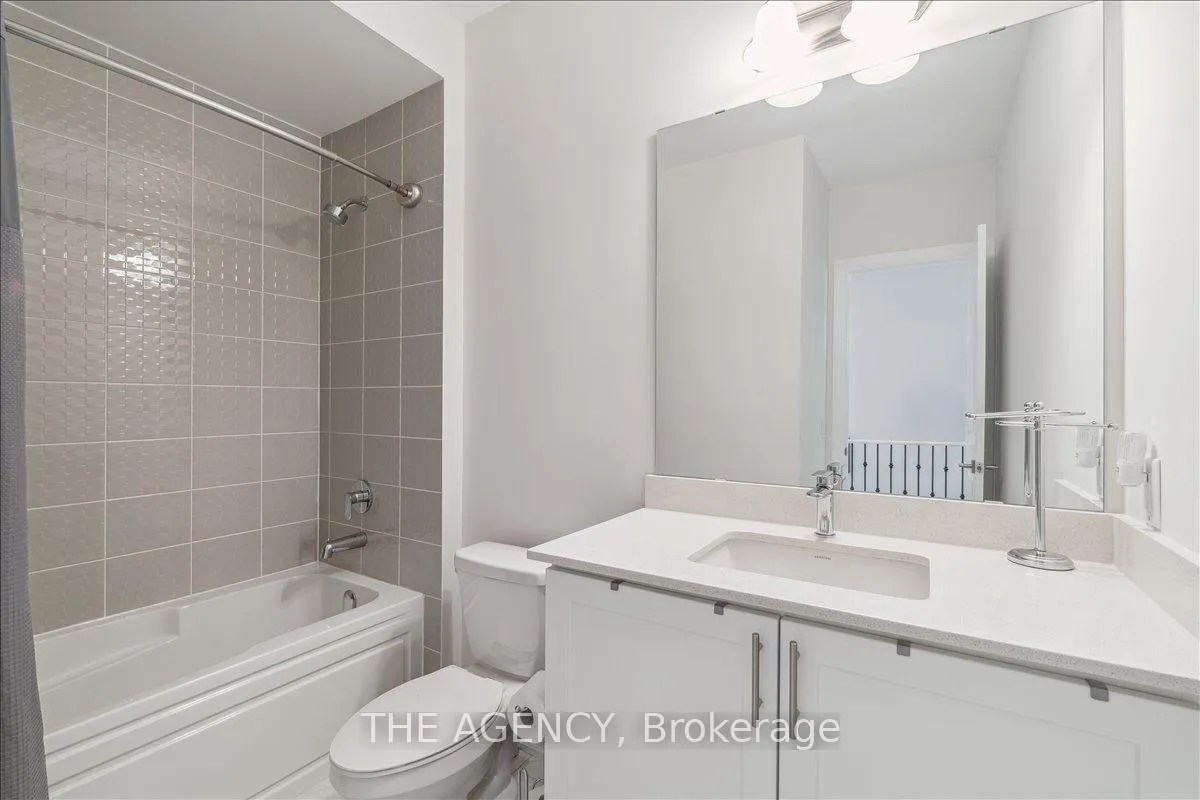 Photo 32 of 84 Salterton Circle, Vaughan, Rural Vaughan — HOMEH