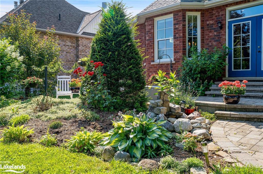 Photo 13 of 46 George Street, Clearview, Creemore — HOMEH