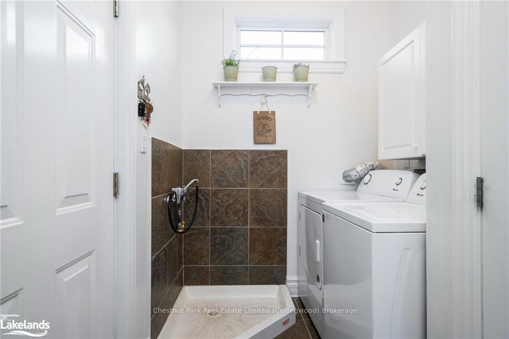 Photo 30 of 46 George Street, Clearview, Creemore — HOMEH