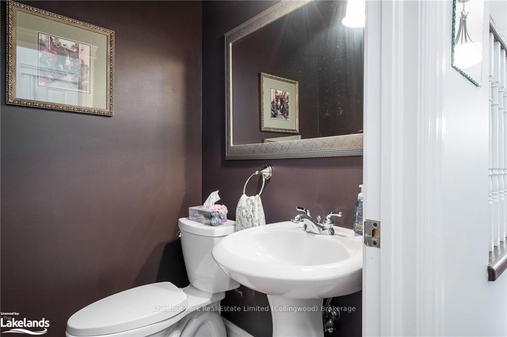 Photo 31 of 46 George Street, Clearview, Creemore — HOMEH