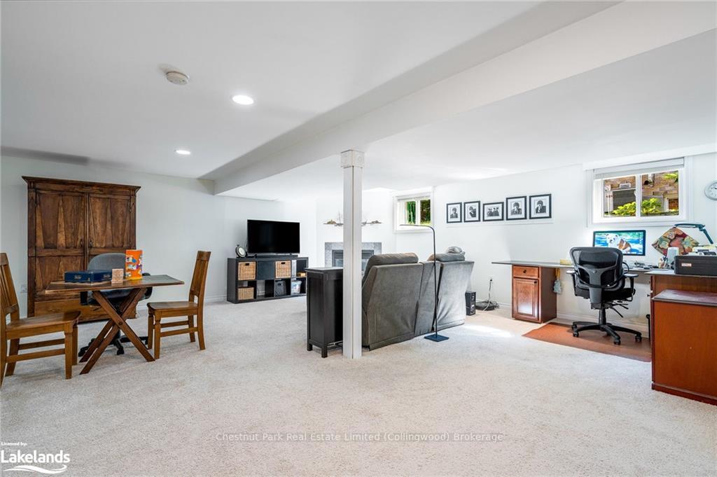 Photo 37 of 46 George Street, Clearview, Creemore — HOMEH