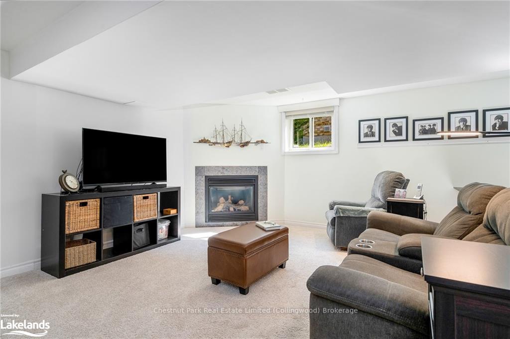 Photo 38 of 46 George Street, Clearview, Creemore — HOMEH