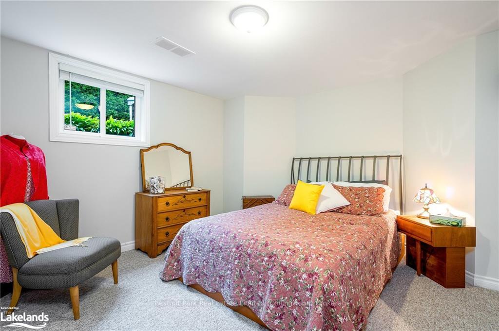 Photo 42 of 46 George Street, Clearview, Creemore — HOMEH