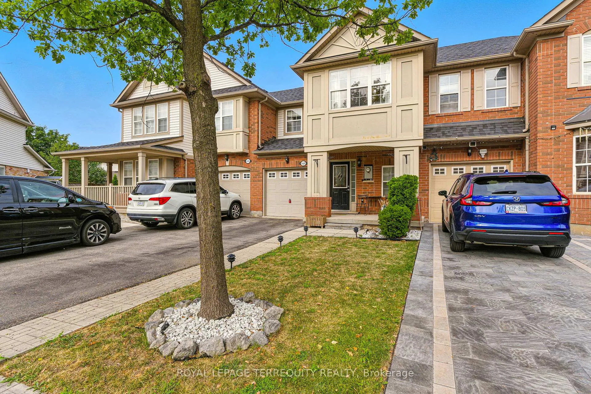 Photo 2 of 1117 Riddell Crescent, Milton, Beaty — HOMEH