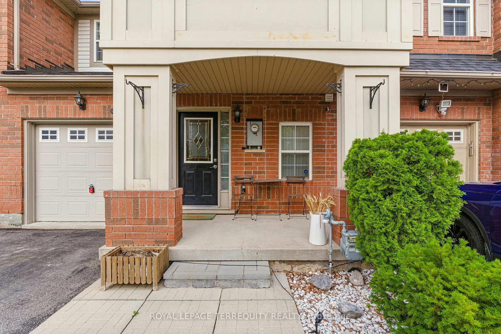 Photo 3 of 1117 Riddell Crescent, Milton, Beaty — HOMEH