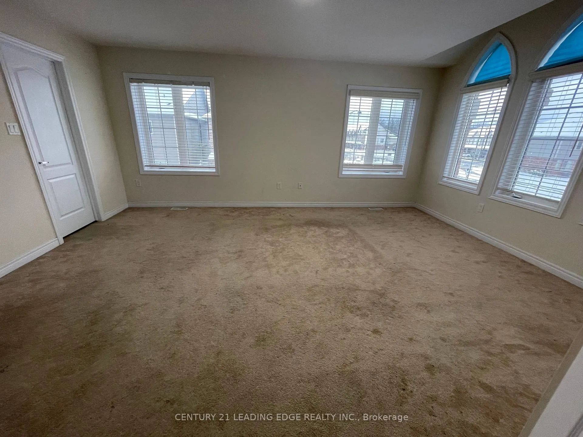 Photo 9 of 547 Linden Drive E, Cambridge, Preston Heights — HOMEH