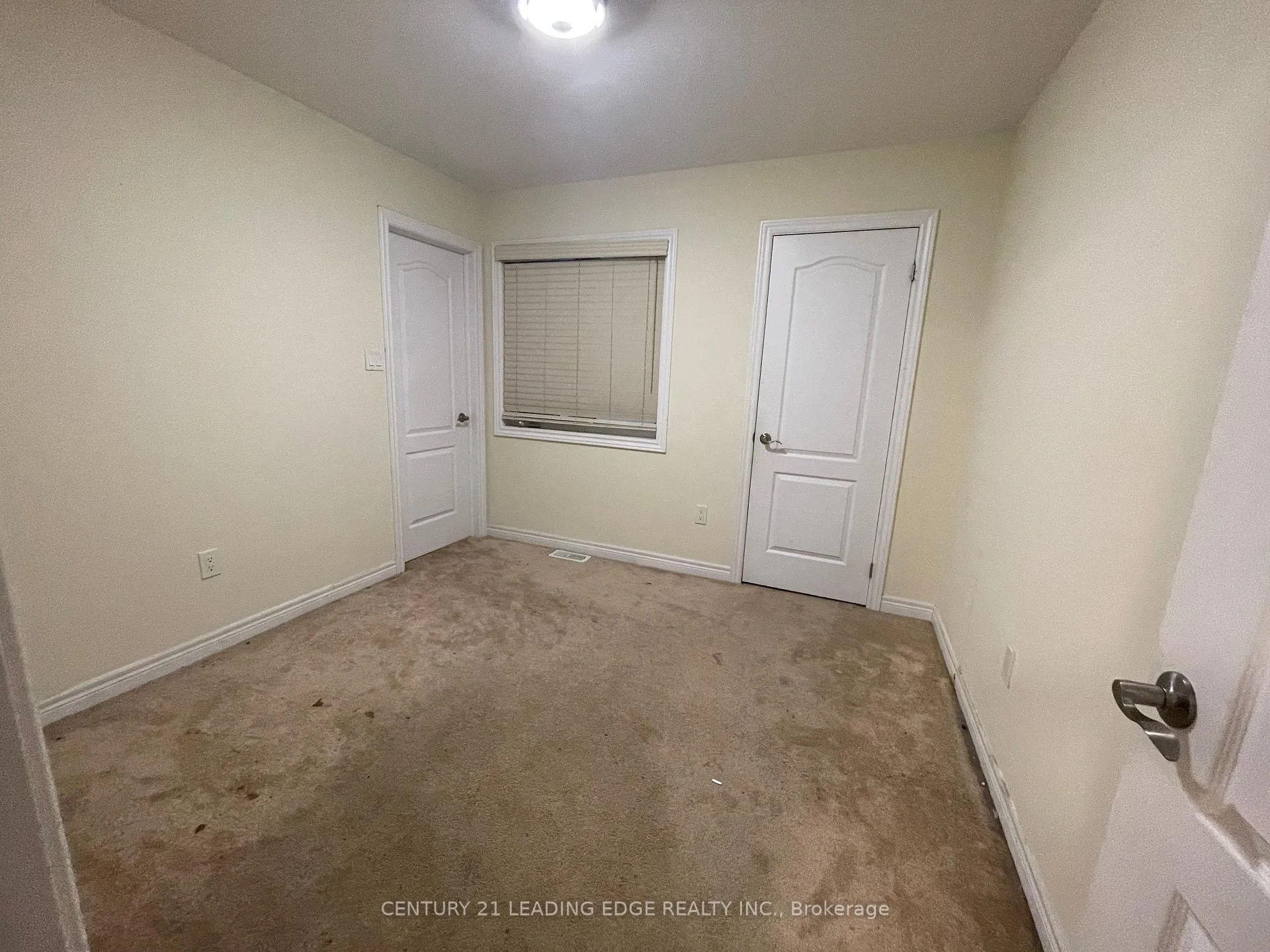 Photo 13 of 547 Linden Drive E, Cambridge, Preston Heights — HOMEH