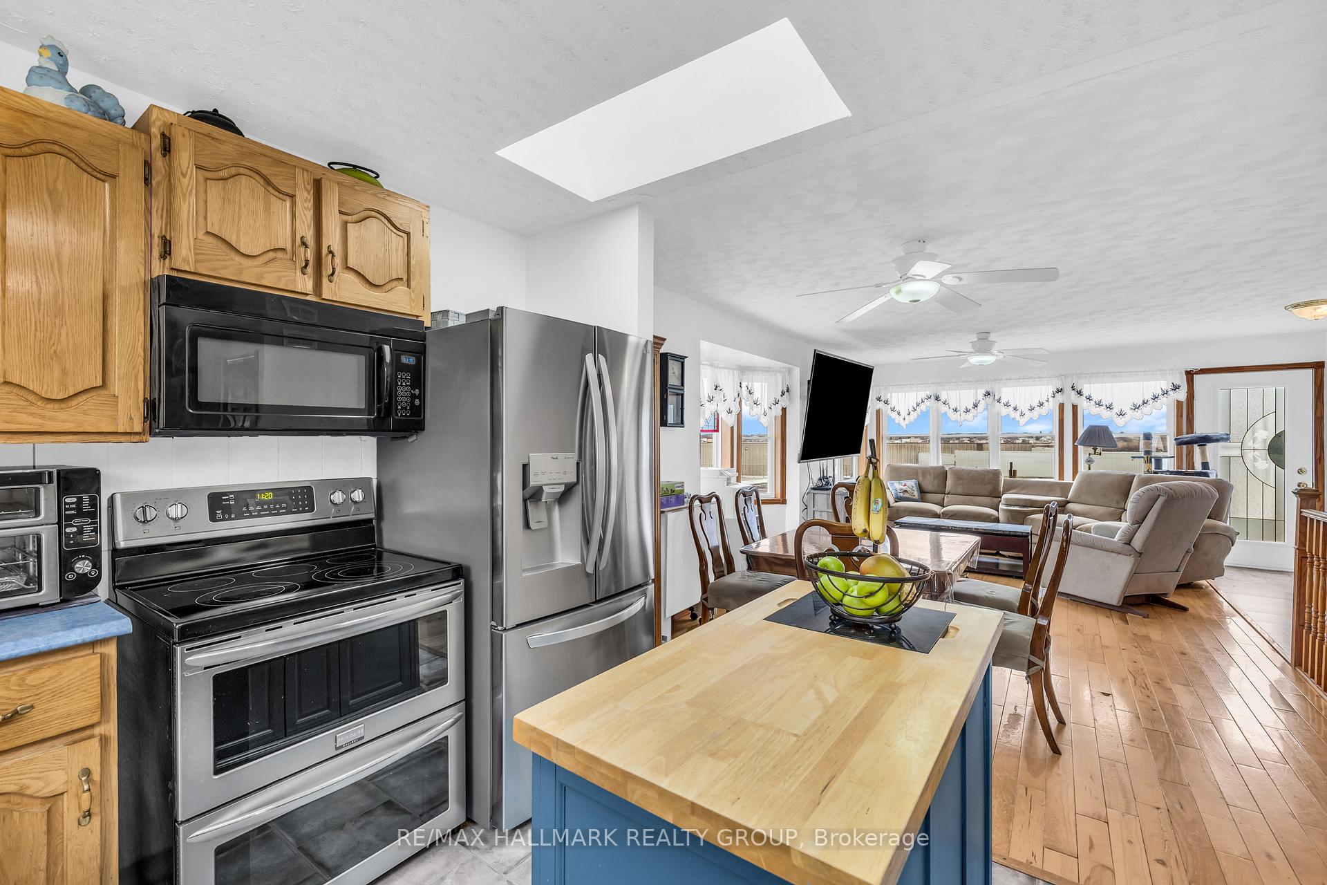 Photo 14 of 3076 John Street, Edwardsburgh/Cardinal, Town of Cardinal — HOMEH