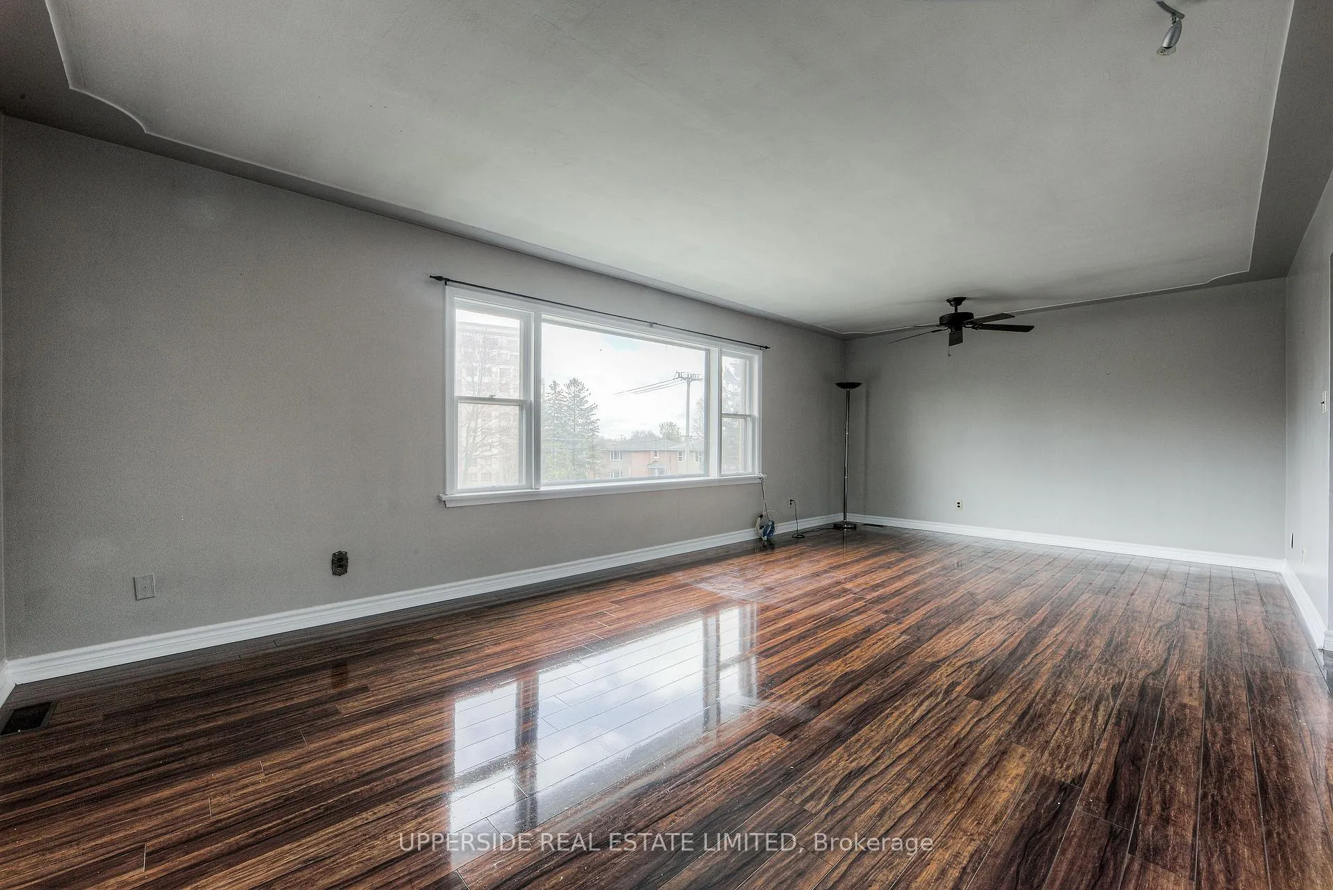 Photo 2 of Unit 3, 7 Balmoral Drive, Kitchener — HOMEH