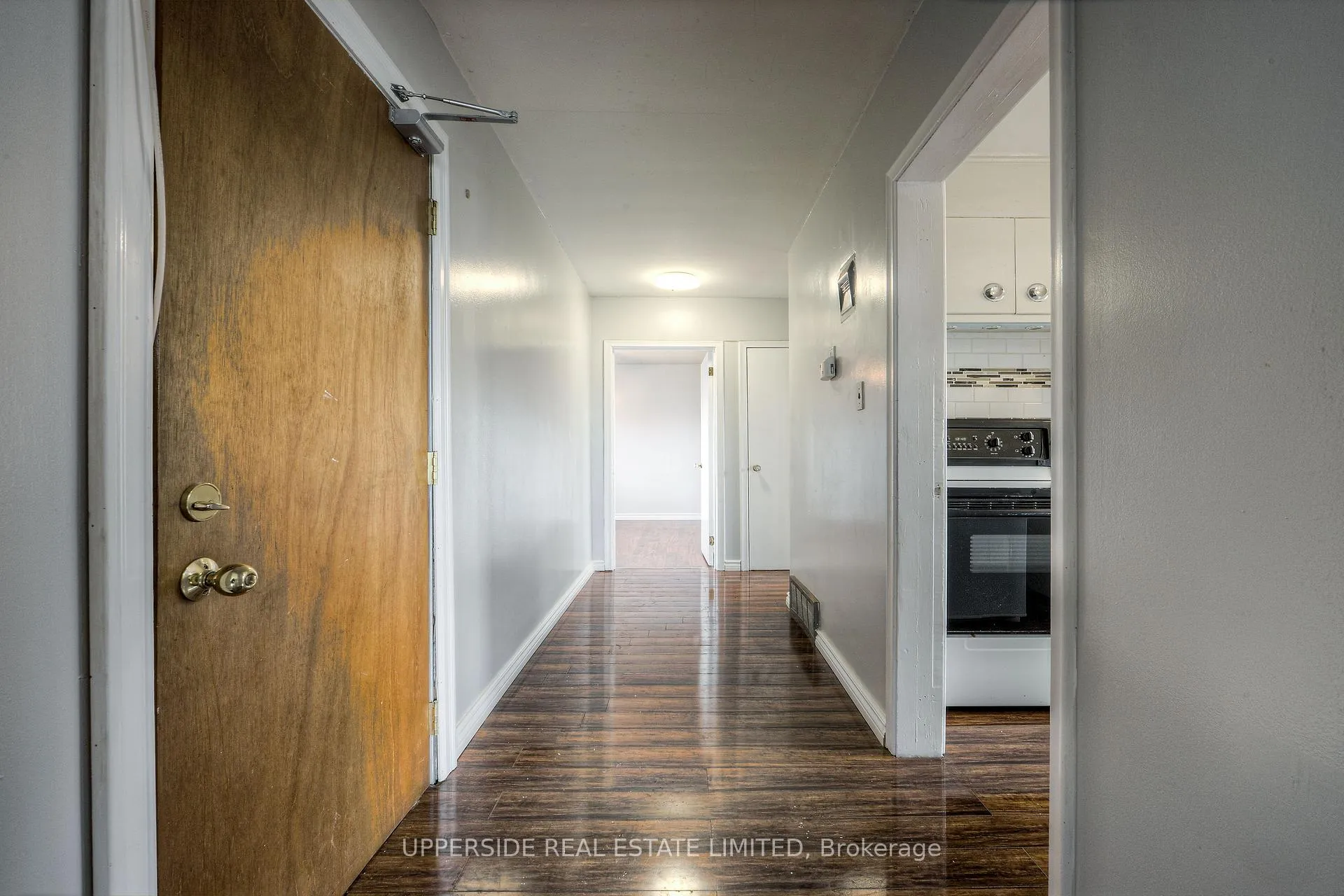 Photo 3 of Unit 3, 7 Balmoral Drive, Kitchener — HOMEH