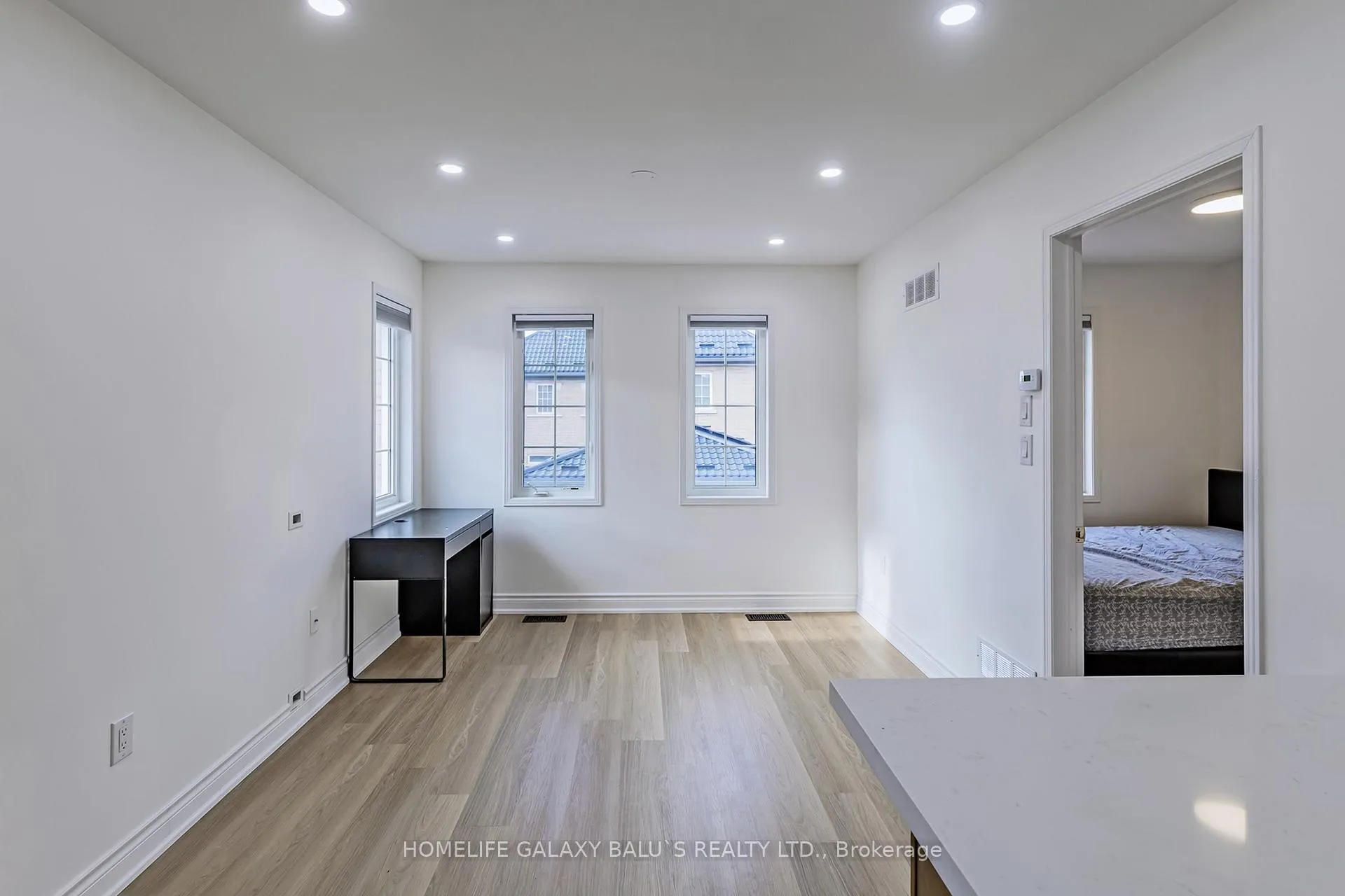 Photo 8 of Unit Coach, 58 Shady Oaks Avenue, Markham, Cornell — HOMEH