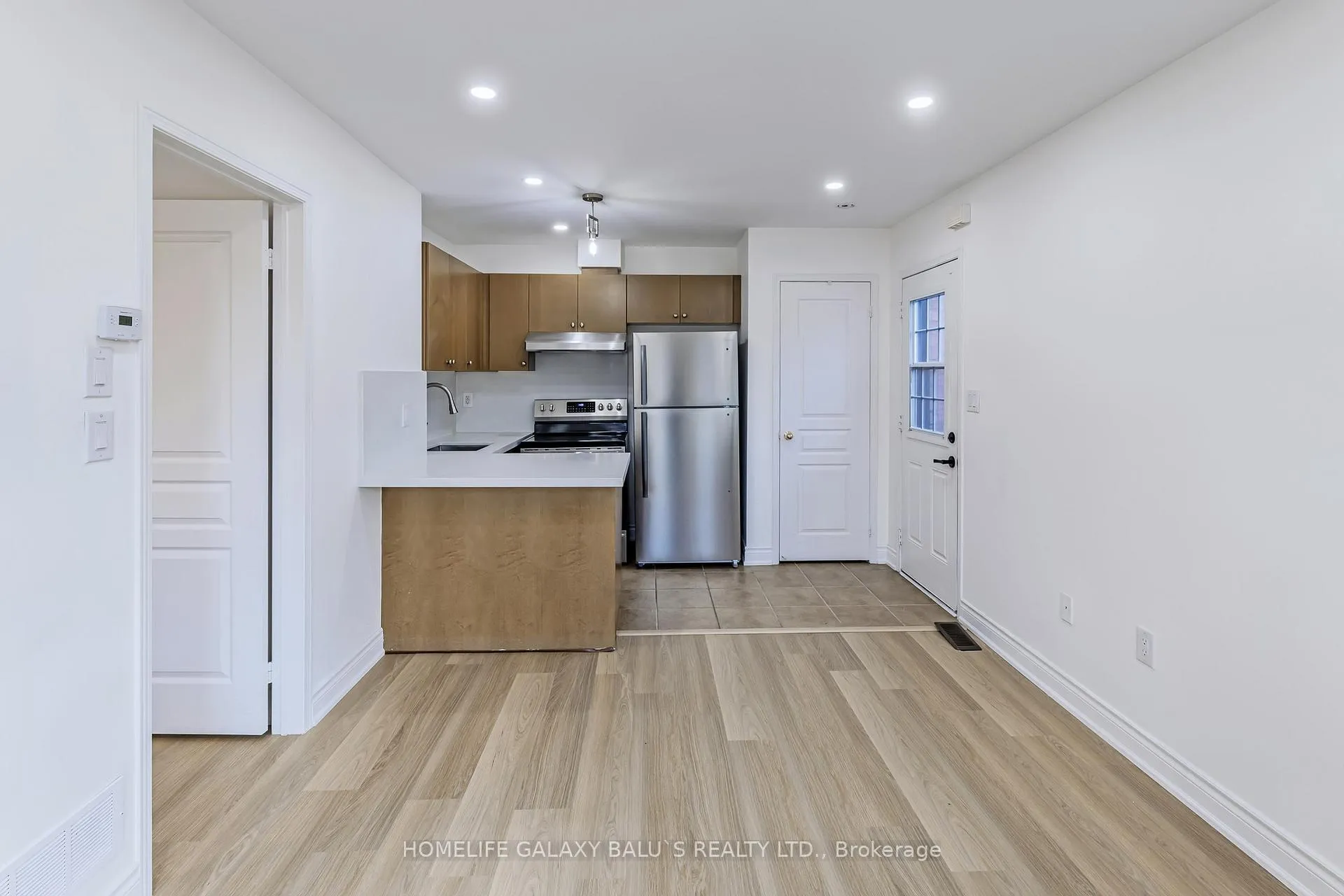 Photo 9 of Unit Coach, 58 Shady Oaks Avenue, Markham, Cornell — HOMEH